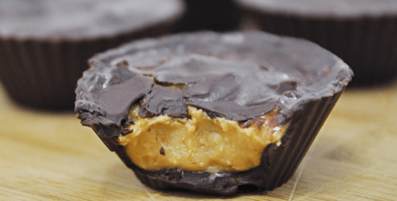 Chocolate caseiro com Chocobon recheado com Pasta de Amendoim