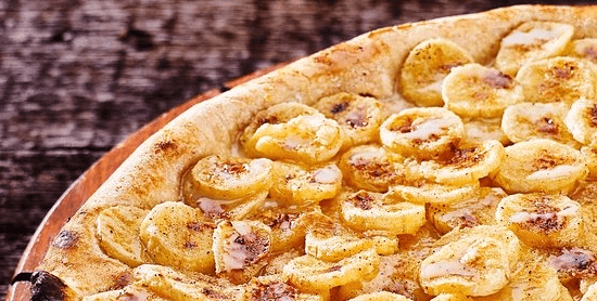 Pizza de banana e queijo com Vanilla Protein